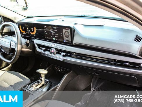 Used 2025 Kia K4 LXS image 23