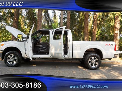 Used 2016 Ford F350 Lariat w/ Lariat Interior Package image 26