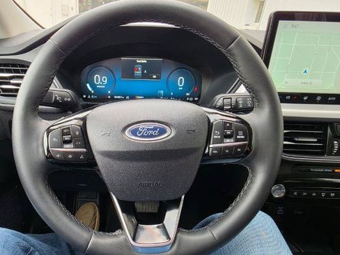 Certified 2023 Ford Escape Platinum AWD/4WD image 22
