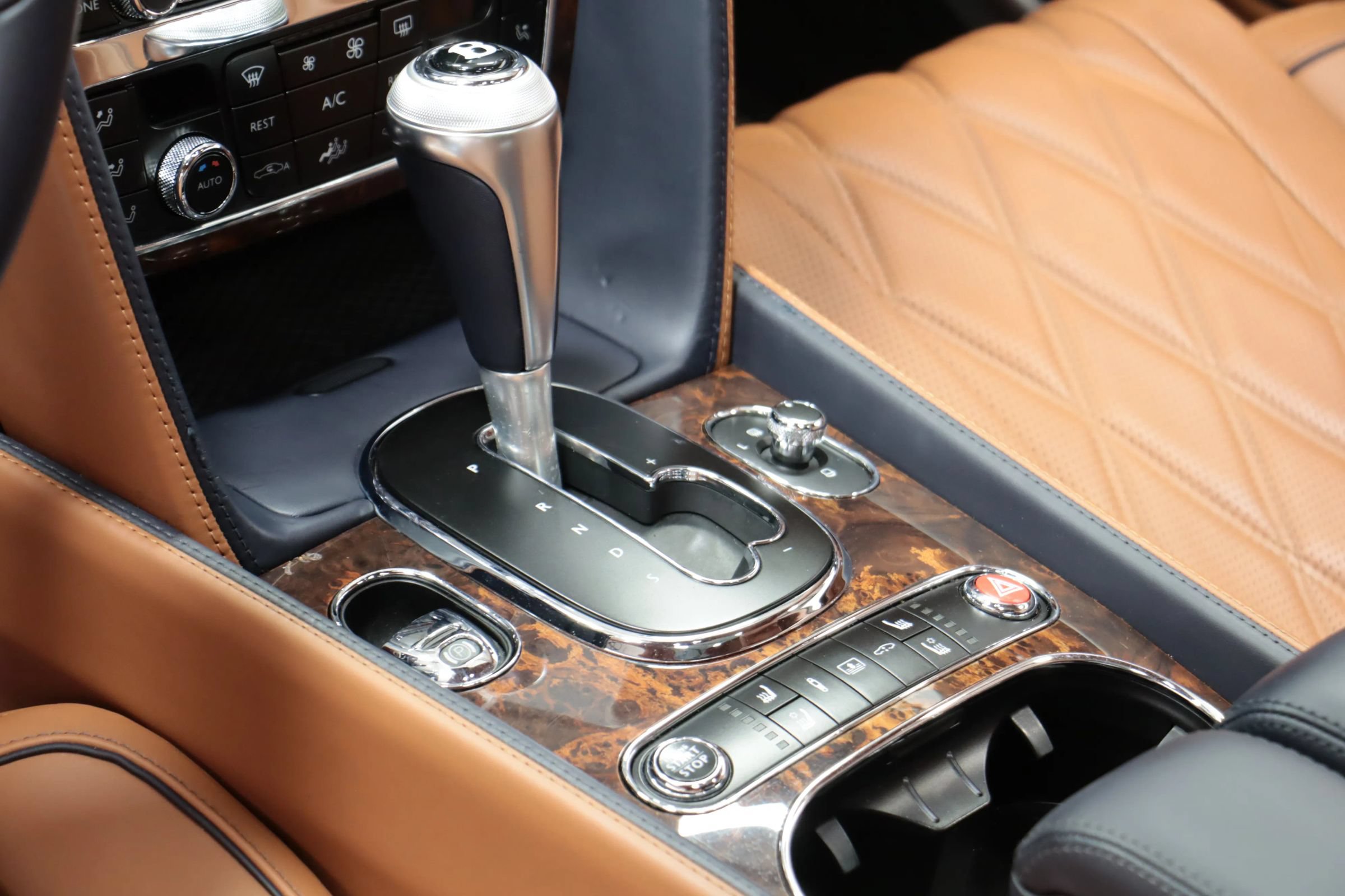Used 2016 Bentley Flying Spur V8 AWD/4WD image 15