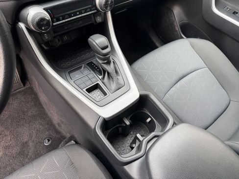 Used 2025 Toyota RAV4 XLE image 42