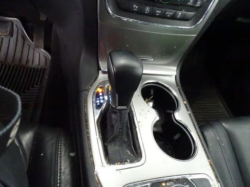 Used 2018 Jeep Grand Cherokee Limited image 13