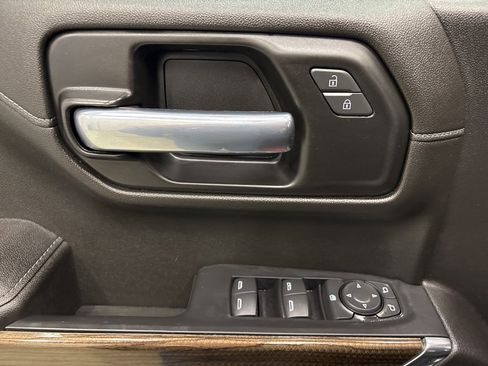 Used 2021 Chevrolet Silverado 1500 LT Trail Boss w/ Bed Protection Package image 16