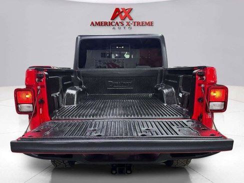Used 2021 Jeep Gladiator Overland w/ Popular Equipment Package AWD/4WD image 37