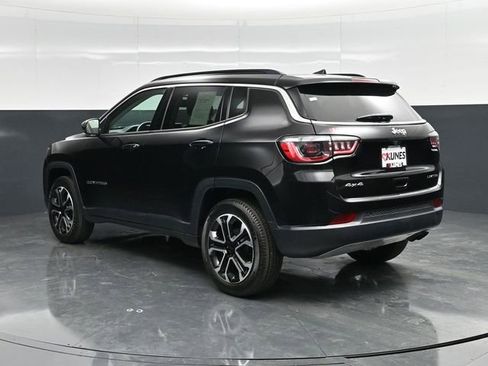 Certified 2022 Jeep Compass Limited image 8