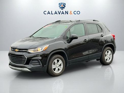 Used 2022 Chevrolet Trax LT w/ Driver Confidence Package AWD/4WD image 2
