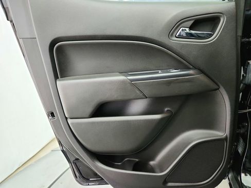 Used 2019 Chevrolet Colorado LT w/ Luxury Package, Chrome AWD/4WD image 25