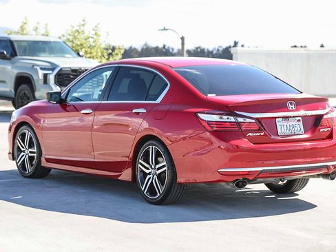 Used 2016 Honda Accord Sport image 7