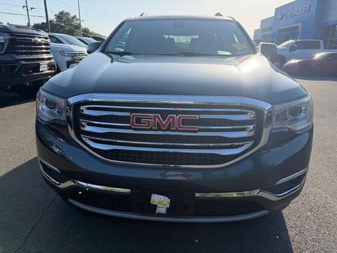Used 2019 GMC Acadia SLT w/ LPO, Cargo Package AWD/4WD image 2