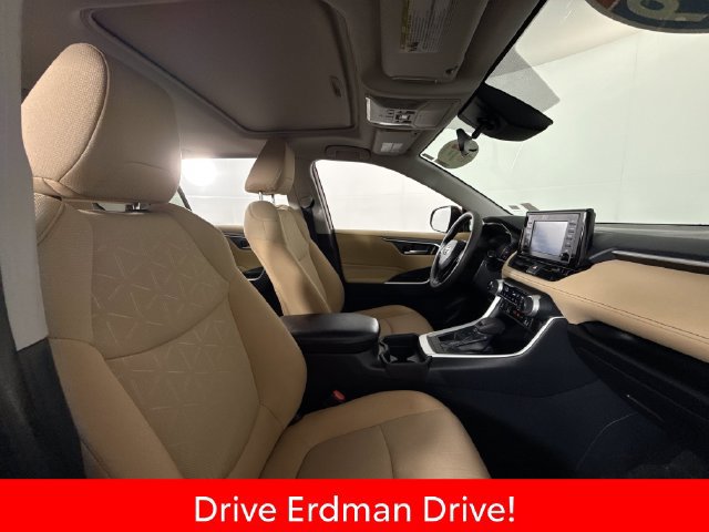 Certified 2019 Toyota RAV4 XLE w/ Convenience Package FWD image 25