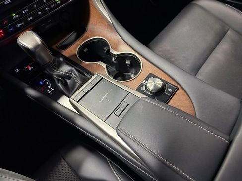 Used 2022 Lexus RX 350L FWD w/ Premium Package image 25