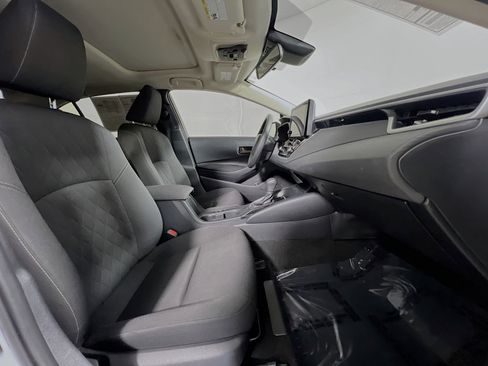 Used 2023 Toyota Corolla LE w/ LE Premium Package image 31