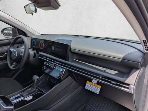 New 2026 Hyundai Tucson SEL FWD image 26