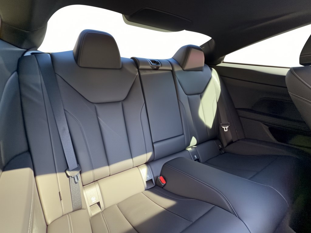 Used 2024 BMW 430i xDrive Coupe w/ M Sport Package AWD/4WD image 29