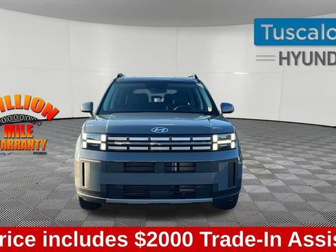 Used 2025 Hyundai Santa Fe SEL image 2