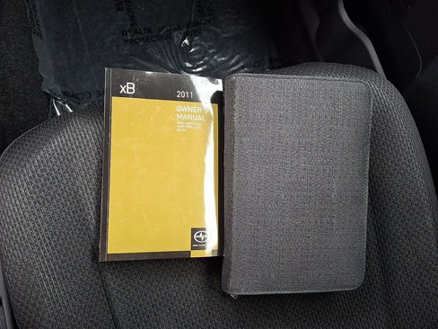 Used 2010 Scion xB image 25