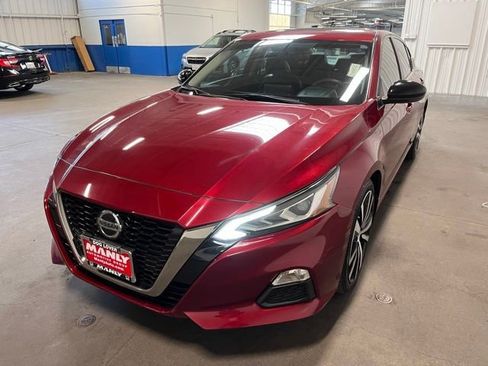 Used 2019 Nissan Altima 2.5 SR w/ SR Premium Package image 7