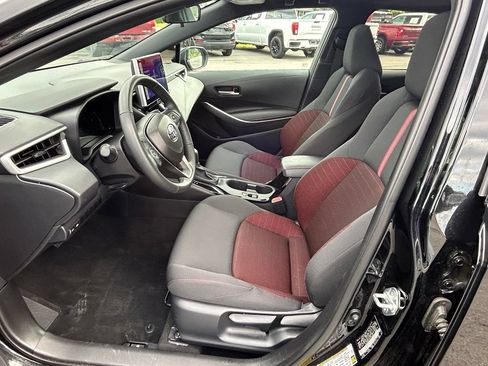 Used 2025 Toyota Corolla SE w/ SE Premium Package FWD image 16
