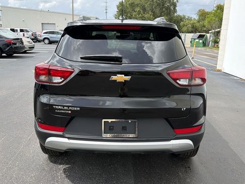 Used 2025 Chevrolet TrailBlazer LT FWD image 9