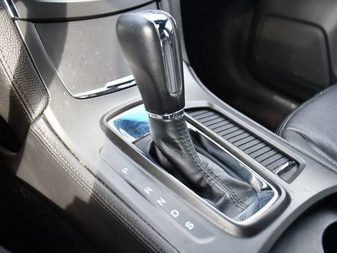 Used 2016 Lincoln MKS AWD image 26