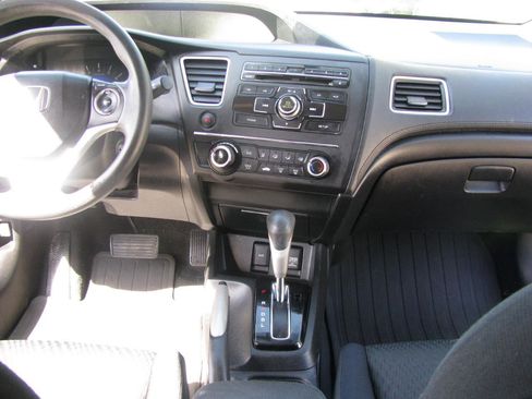 Used 2014 Honda Civic LX image 16