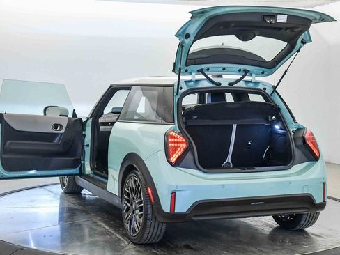 Used 2025 MINI Cooper S image 28