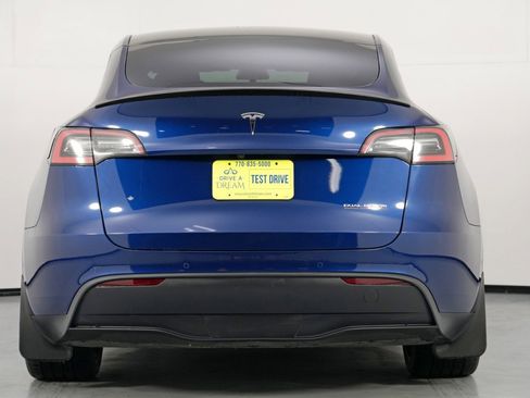 Used 2021 Tesla Model Y Performance image 11