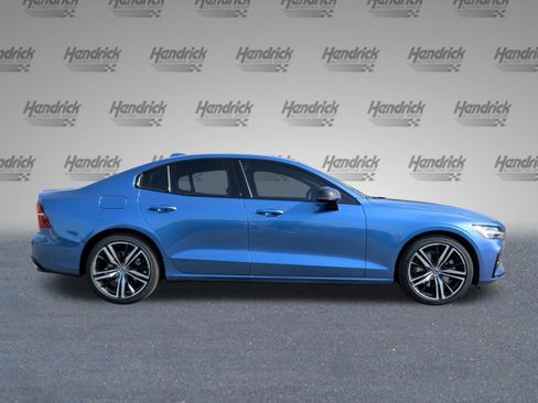 Used 2021 Volvo S60 T5 R-Design image 6