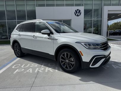 Certified 2023 Volkswagen Tiguan SE w/ Panoramic Sunroof Package