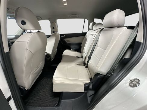 Used 2020 Volkswagen Tiguan SE w/ 3rd Row Seat Package AWD/4WD image 26