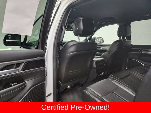 Certified 2025 Jeep Wagoneer Series II w/ 8-Passenger Seating Package AWD/4WD image 26