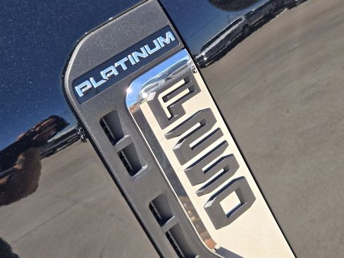 New 2026 Ford F250 Platinum w/ Platinum Plus Package AWD/4WD image 11