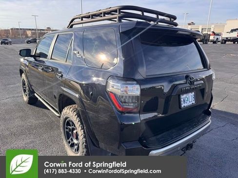 Used 2021 Toyota 4Runner TRD Off-Road Premium w/ Moonroof Package image 9