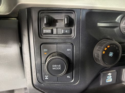 Used 2024 Ford F250 XLT w/ FX4 Off-Road Package image 17