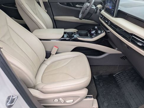 Used 2023 Lincoln Nautilus Reserve w/ Equipment Group 201A image 46