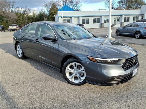 Used 2024 Honda Accord LX image 2