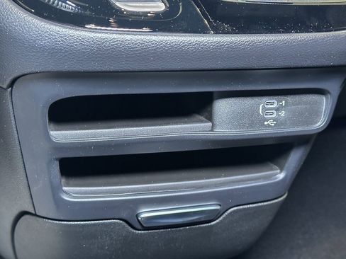 New 2026 Chrysler Voyager LX image 31