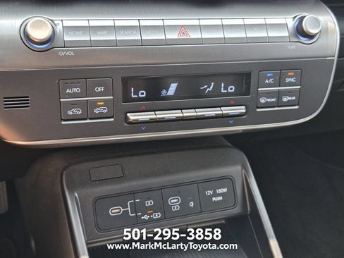 Used 2025 Hyundai Kona Limited AWD/4WD image 21
