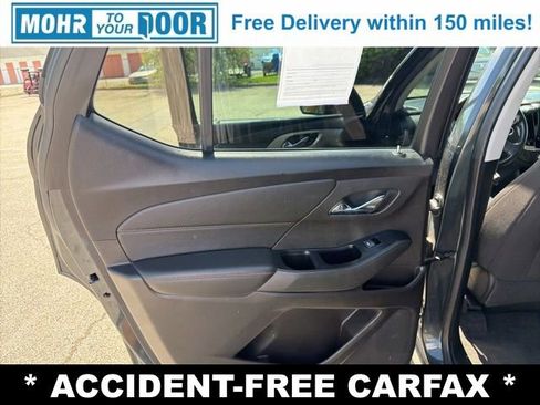 Used 2019 Chevrolet Traverse LT FWD image 25