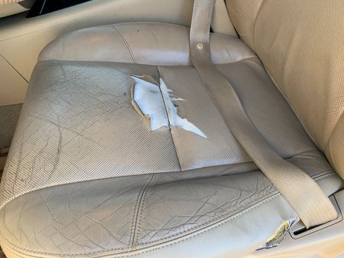 Used 2012 GMC Yukon SLT w/ SLT-2 Equipment Package image 24