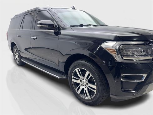 Used 2022 Ford Expedition Max Limited image 12