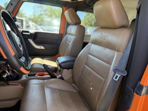 Used 2012 Jeep Wrangler Sahara w/ Connectivity Group image 13