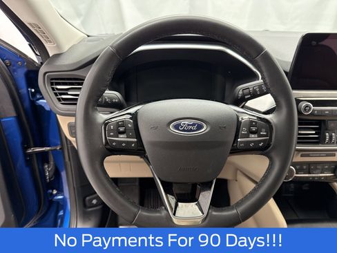 Certified 2022 Ford Escape Titanium w/ Class II Trailer Tow Package image 15