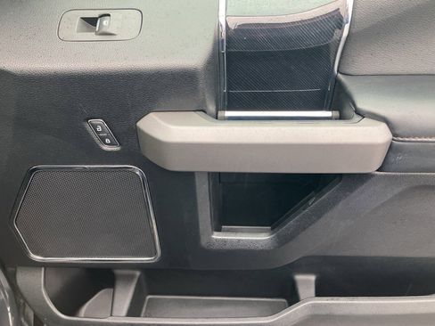 Used 2021 Ford F250 Platinum w/ FX4 Off-Road Package image 21