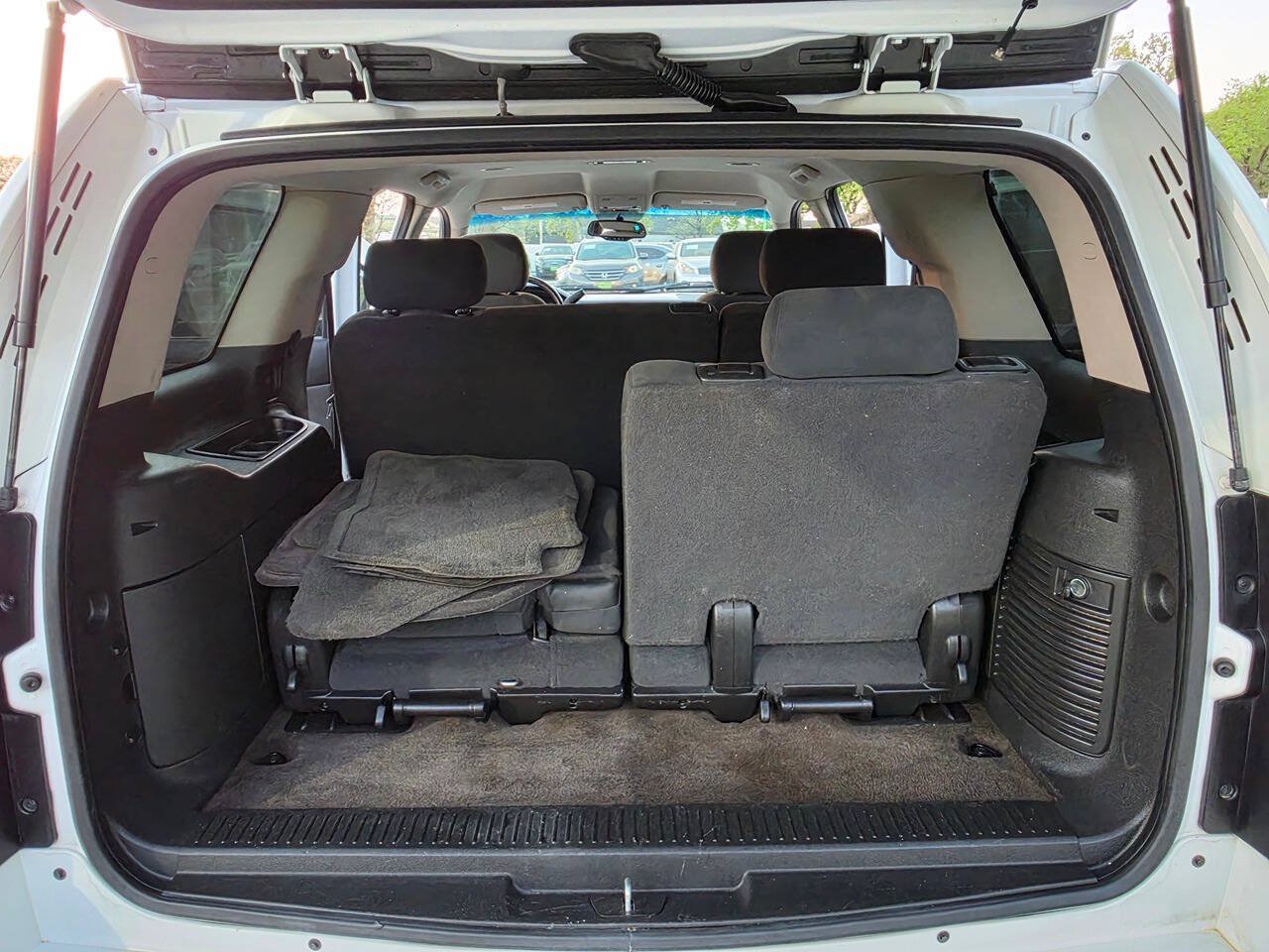 Used 2008 Chevrolet Tahoe LT w/ Convenience Package 1 RWD image 53