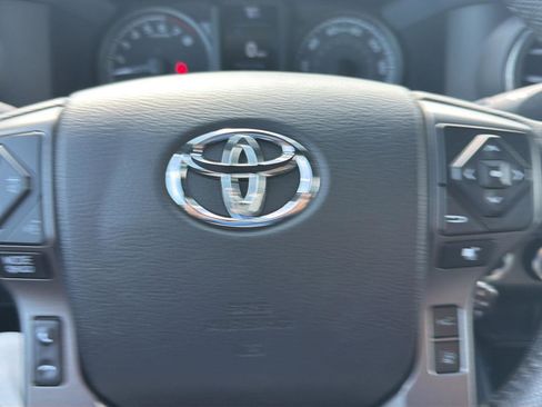 Used 2021 Toyota Tacoma TRD Sport AWD/4WD image 24