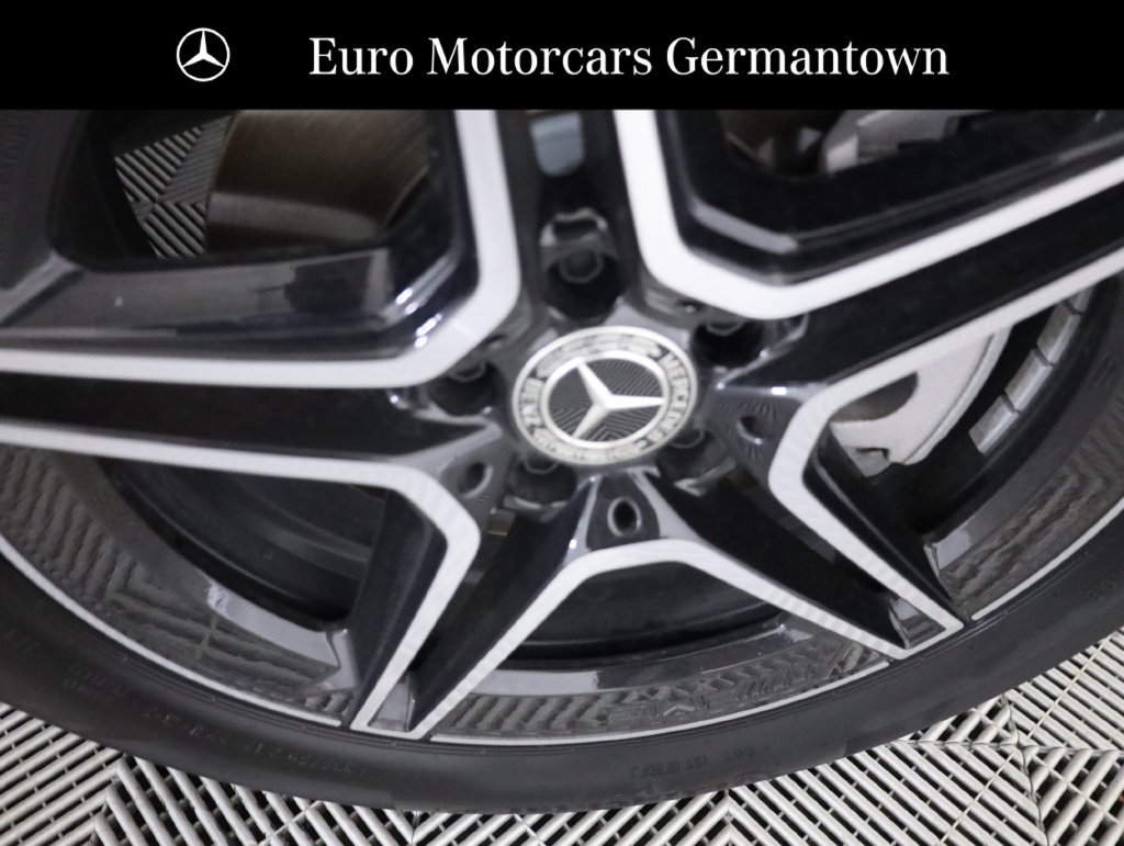 Used 2026 Mercedes-Benz GLB 250 4MATIC image 8