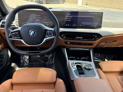 Used 2026 BMW i4 eDrive40 w/ Premium Package RWD image 31