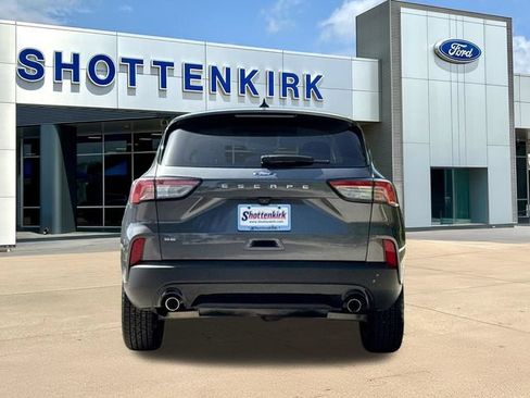 Used 2022 Ford Escape SE w/ SE Sport Appearance Package FWD image 7