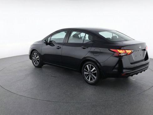 Used 2025 Nissan Versa SV image 6